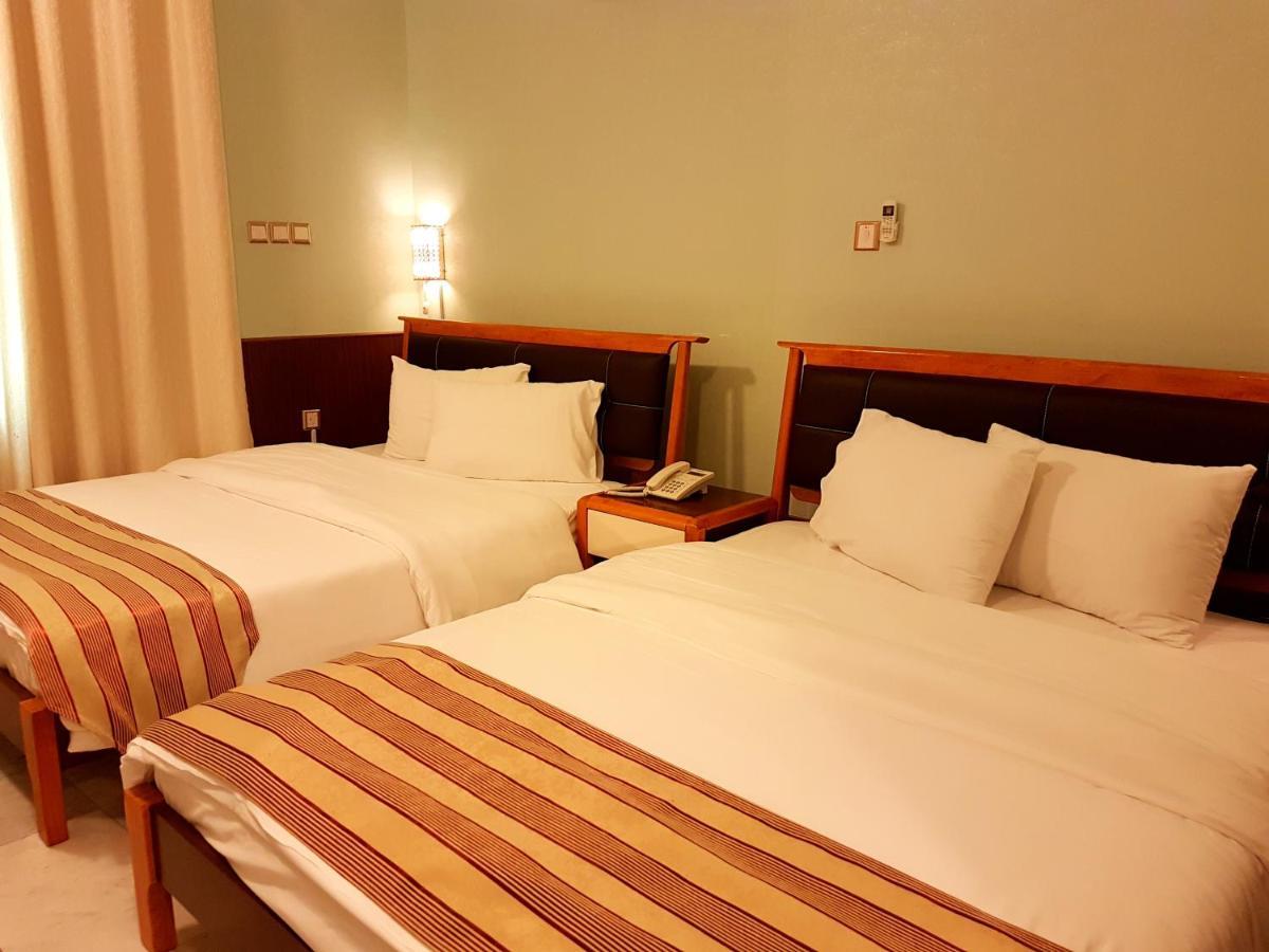 Al Ghubrah Plaza Hotel Muscat Ngoại thất bức ảnh